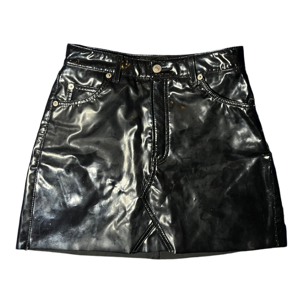 mini skirt